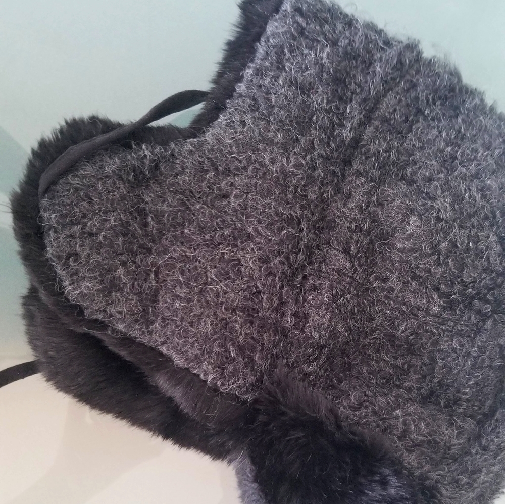 Black faux fur Heatlocker Winter hat